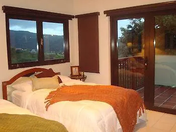 Hotel Rainforest & Ocean View Inn At Carabali Luquillo